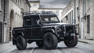 Kahn Design - Land Rover Defender Big Foot 2018
