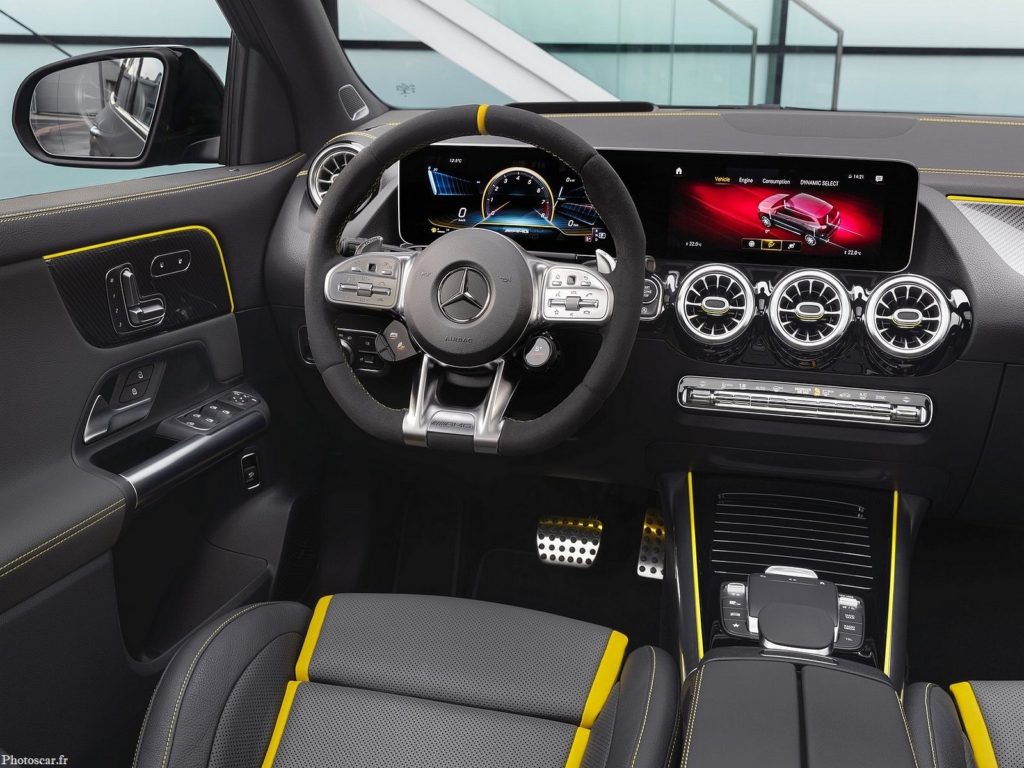 Mercedes AMG GLA45 S 2021