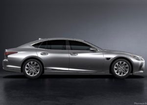 Lexus LS 2021