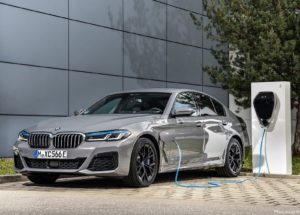 BMW 545e xDrive Sedan 2021