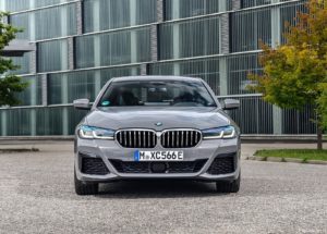 BMW 545e xDrive Sedan 2021