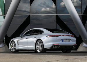 Porsche Panamera 4S E Hybrid 2021