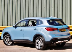 MG HS Plug in 2021