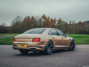 Bentley Flying Spur V8 2021