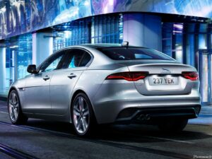 Jaguar XE 2021