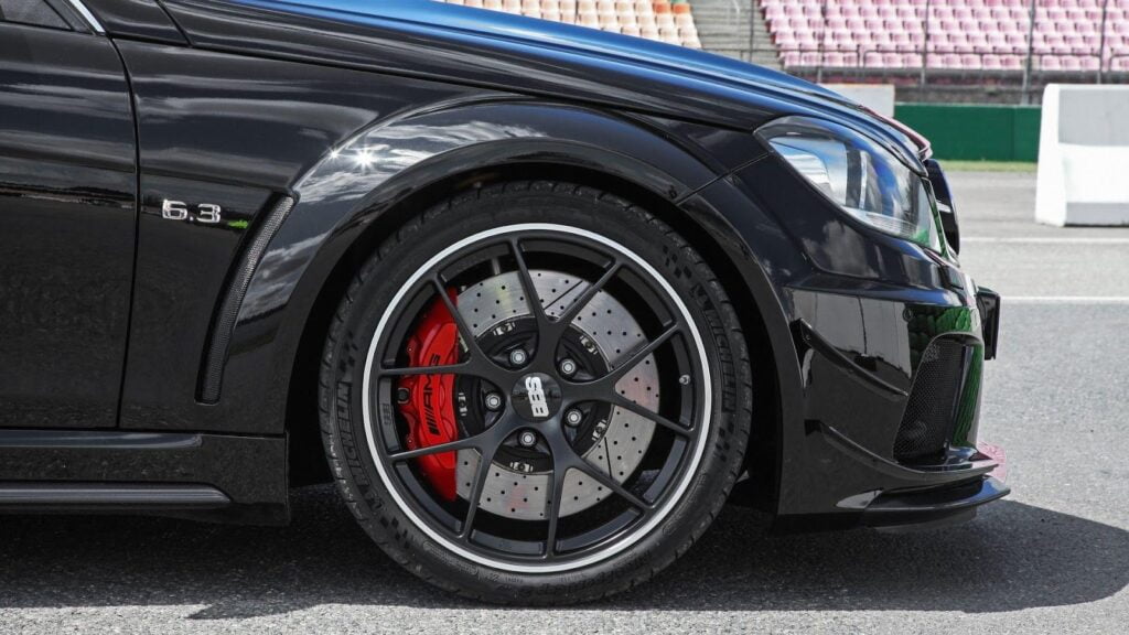 Inden Design Mercedes C63 AMG Black 2017