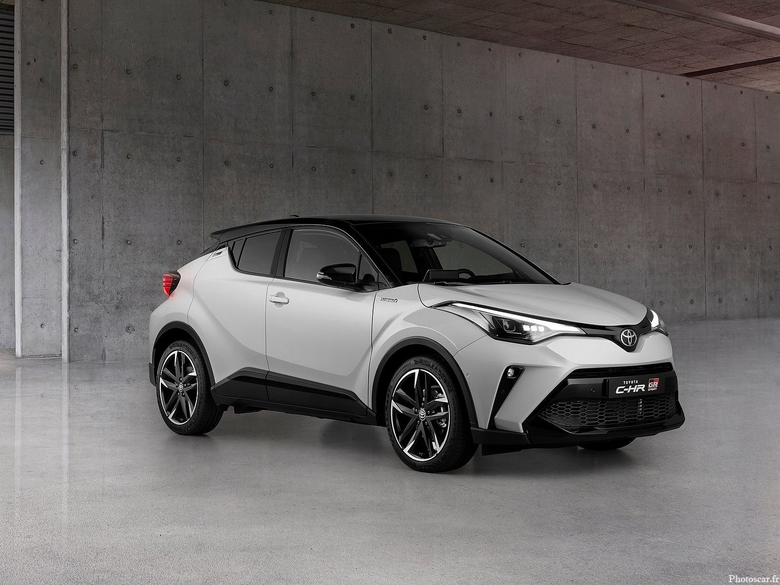 Toyota CHR GR Sport 2021 SUV compact sportif et performant Photoscar