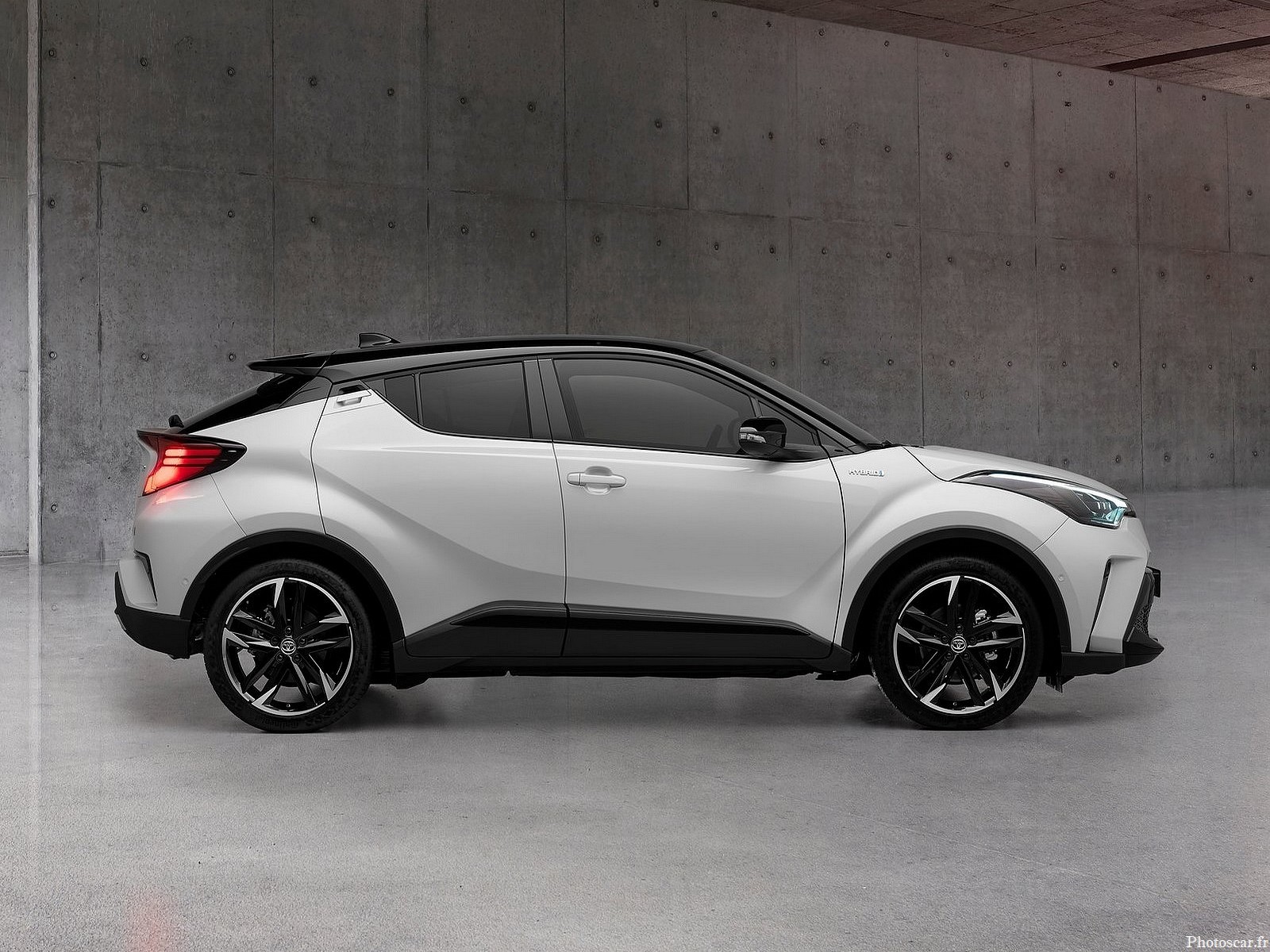 Toyota CHR GR Sport 2021 - SUV compact sportif et performant - Photoscar