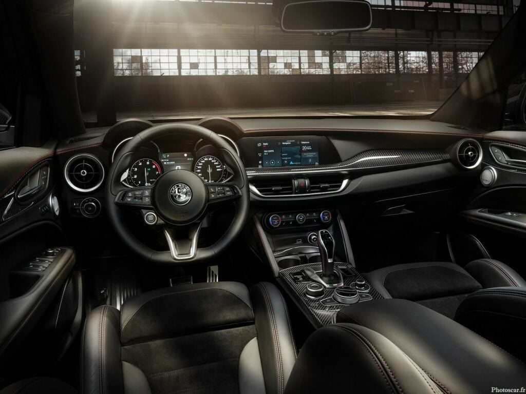 Alfa Romeo Stelvio Veloce Ti 2021
