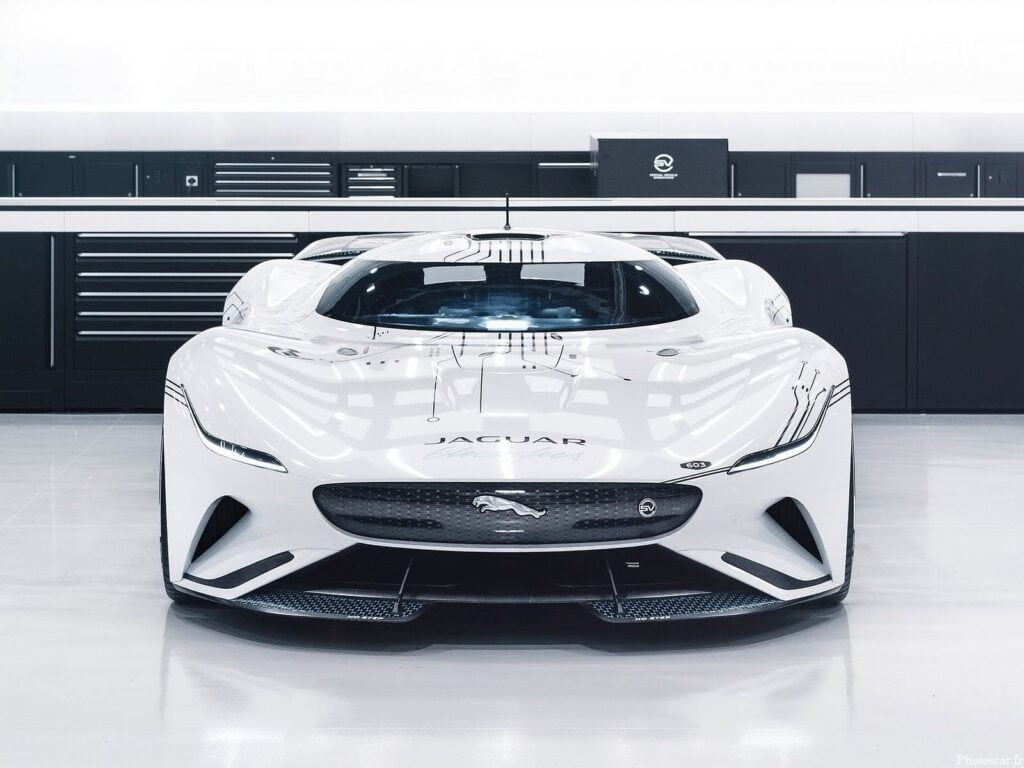 Jaguar Vision Gran Turismo SV Concept 2020
