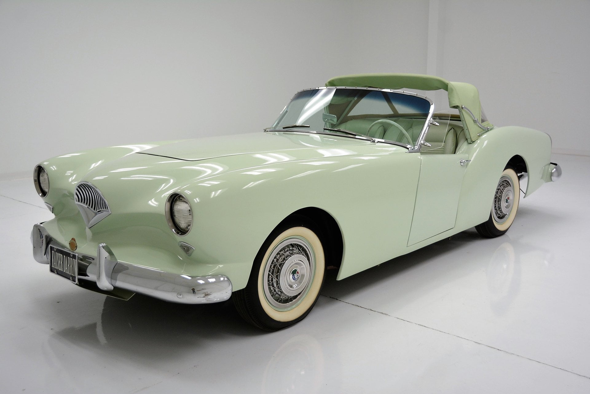 Kaiser Darrin 1954