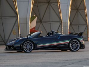 Pagani Huayra Tricolore 2021