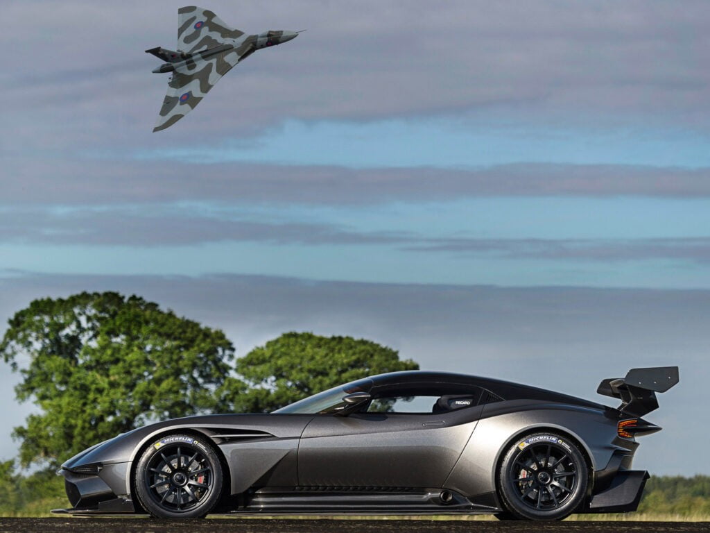 Aston Martin Vulcan 2015