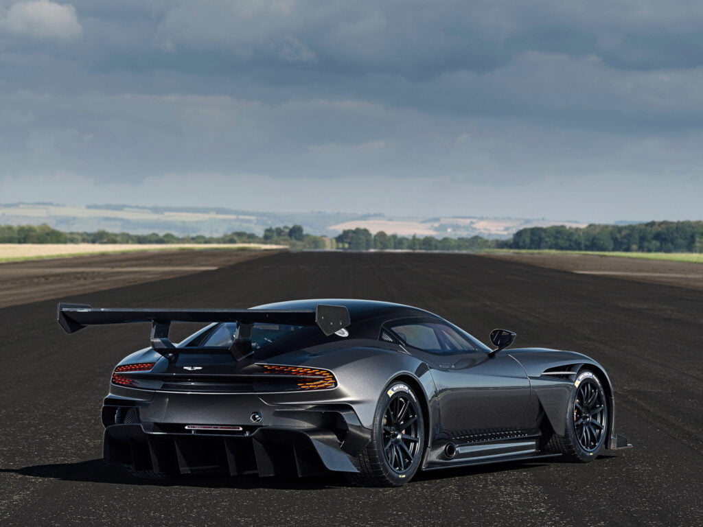 Aston Martin Vulcan 2015