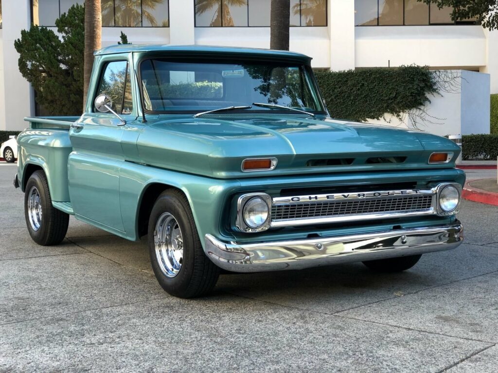 Chevrolet C/K 1/2 Tone caisse courte 1964