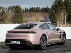 Porsche Taycan 2021