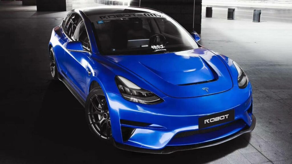 Tesla Model 3 Robot Craftsman 2021