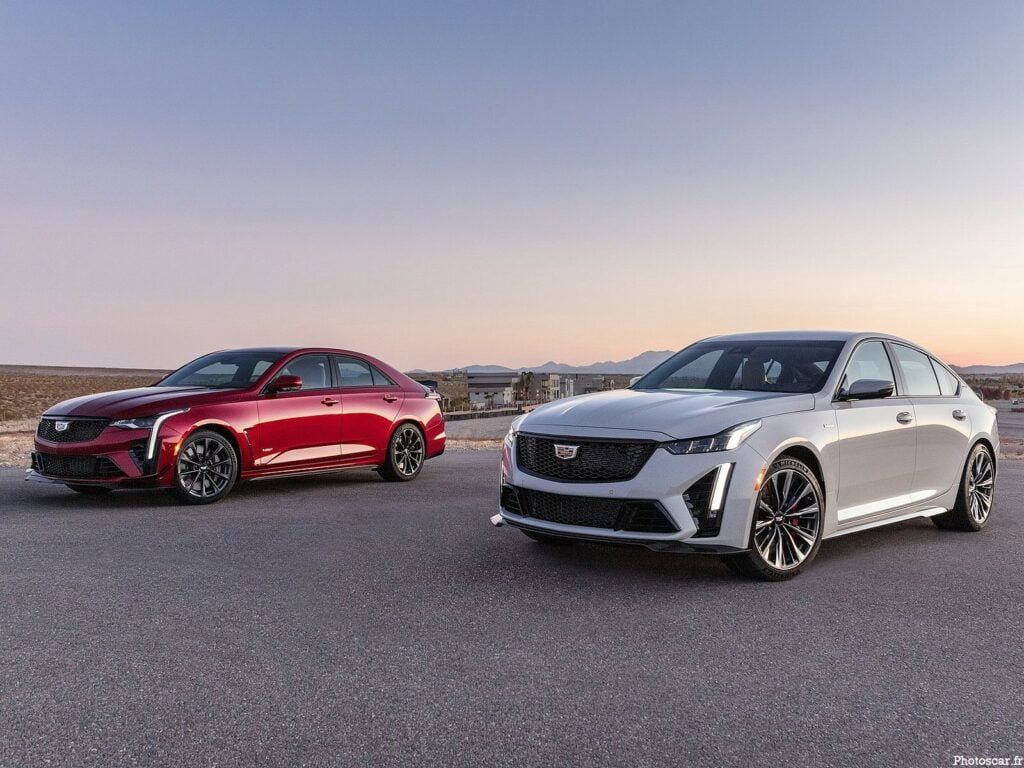Cadillac CT4-V & CT5-V Blackwing 2022