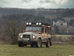Land Rover Defender Works V8 Trophy 2021