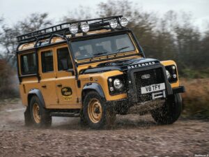 Land Rover Defender Works V8 Trophy 2021