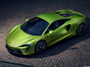 McLaren Artura 2022