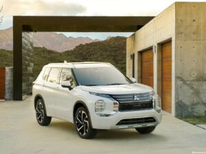 Mitsubishi Outlander 2022