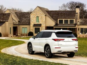 Mitsubishi Outlander 2022