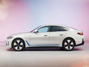 2022 BMW i4