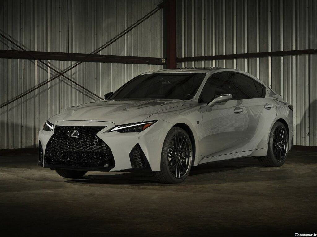 Lexus IS 500 Launch Edition 2022