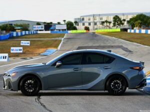 Lexus IS 500 Launch Edition 2022