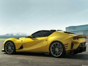 Ferrari 812 Competizione A 2021