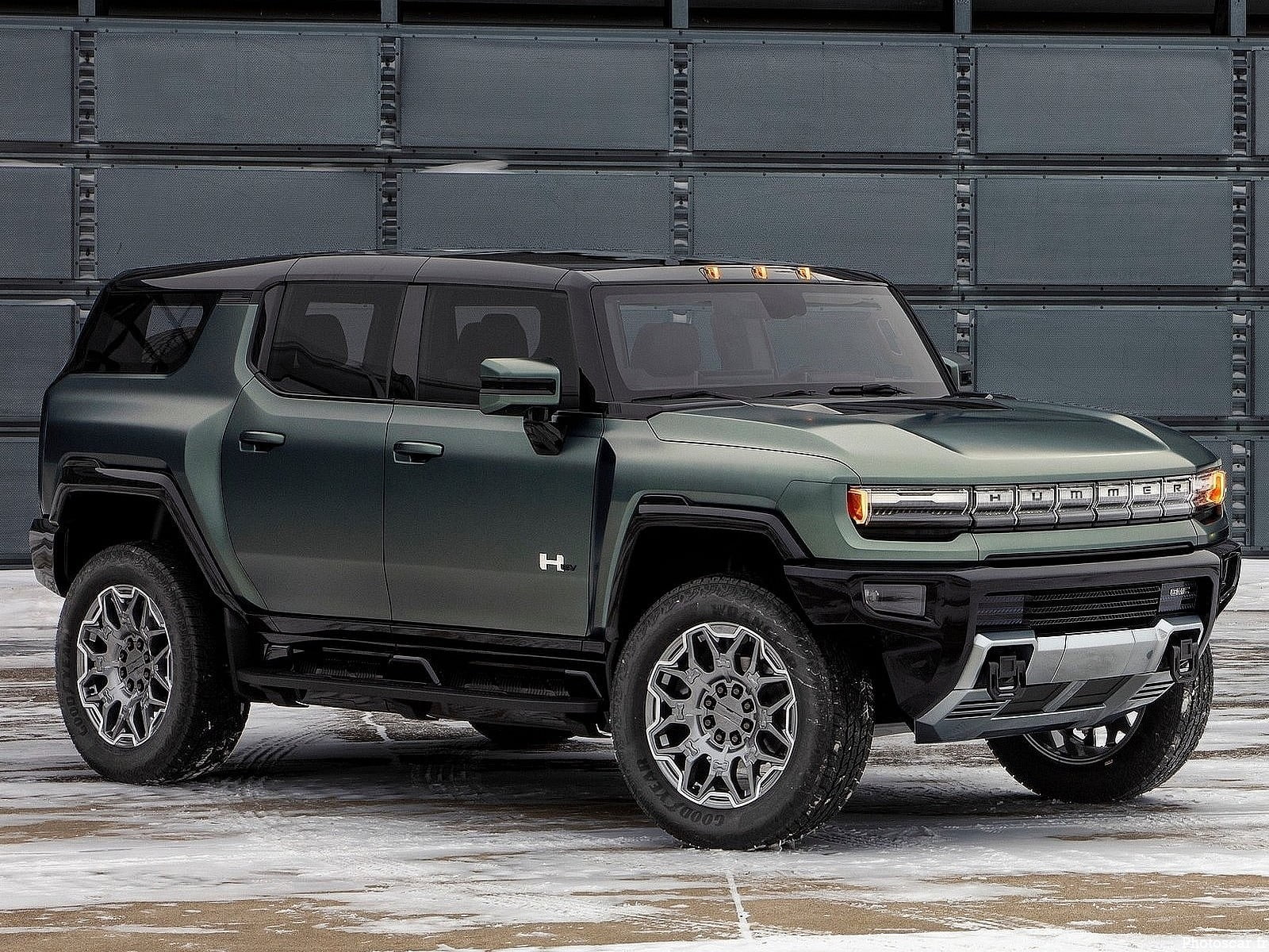 GMC Hummer EV SUV 2022