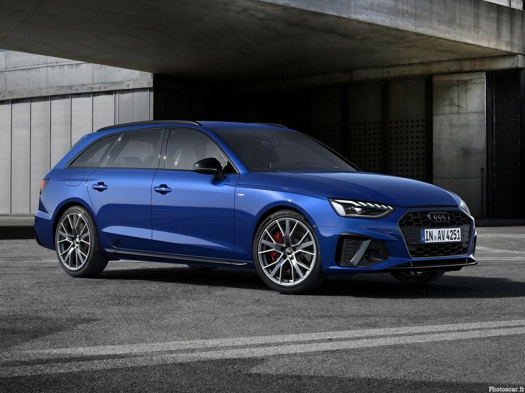 Audi A4 Avant S Line Competition Plus 2022