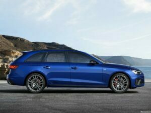 Audi A4 Avant S Line Competition Plus 2022