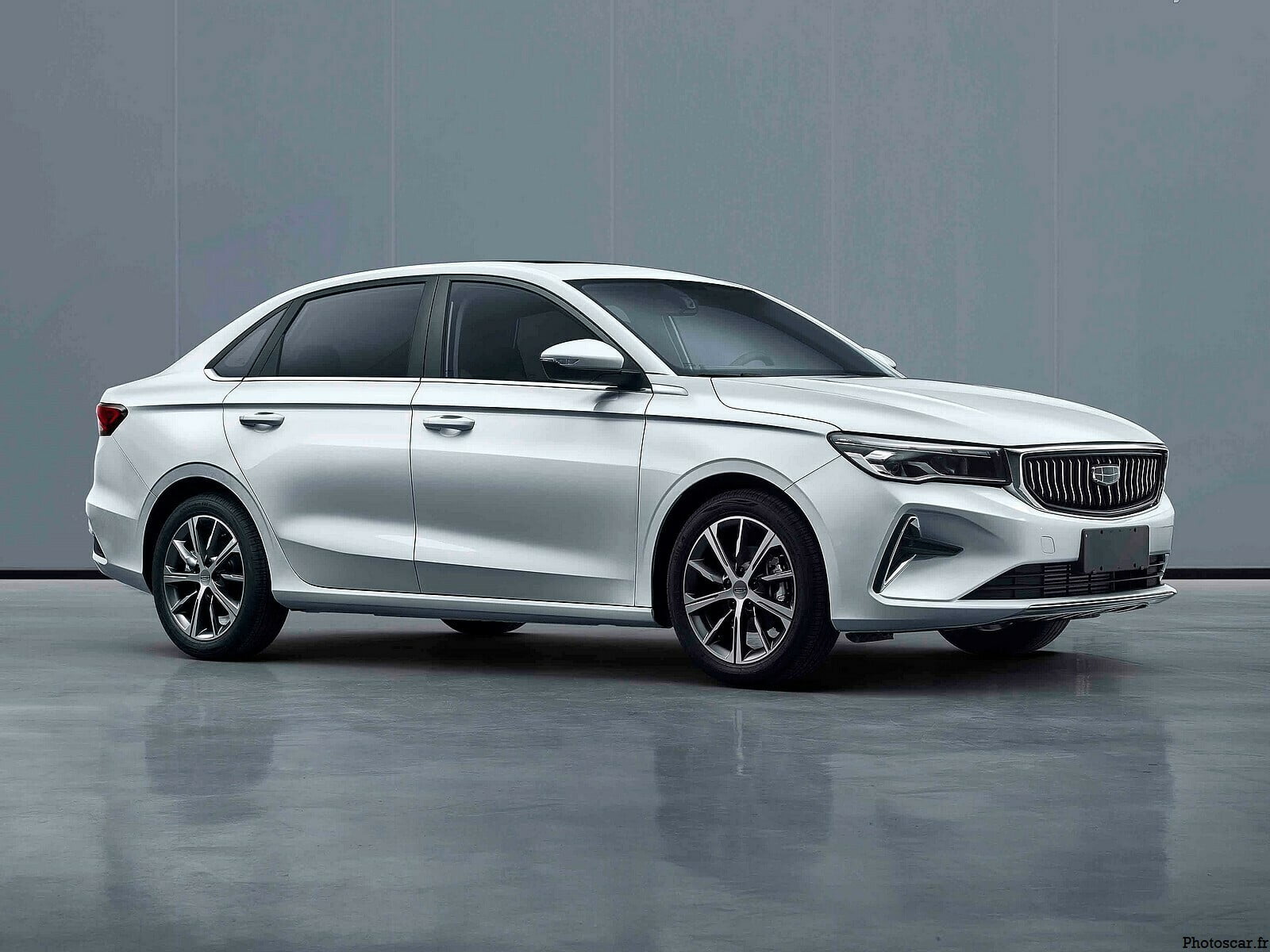 Geely Emgrand 2022