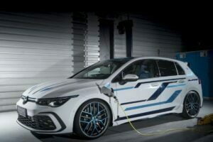 Volkswagen Golf GTE Skylight 2021