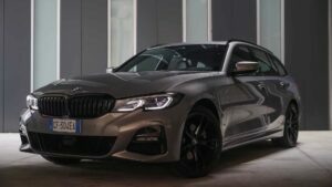 BMW 320e Touring 2021