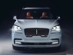 Lincoln Aviator Shinola Concept 2021