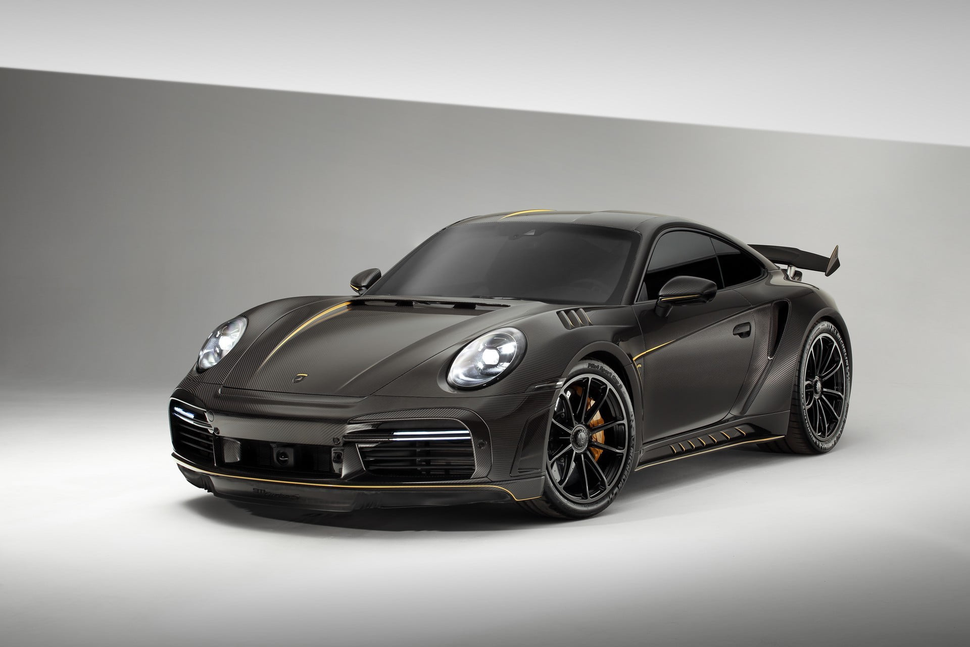 Porsche 992 Stinger GTR Carbon Edition 2021