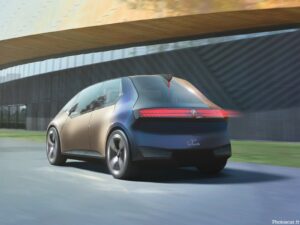 BMW i Vision Circular Concept 2021