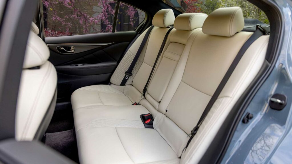 Infiniti Q50 2022