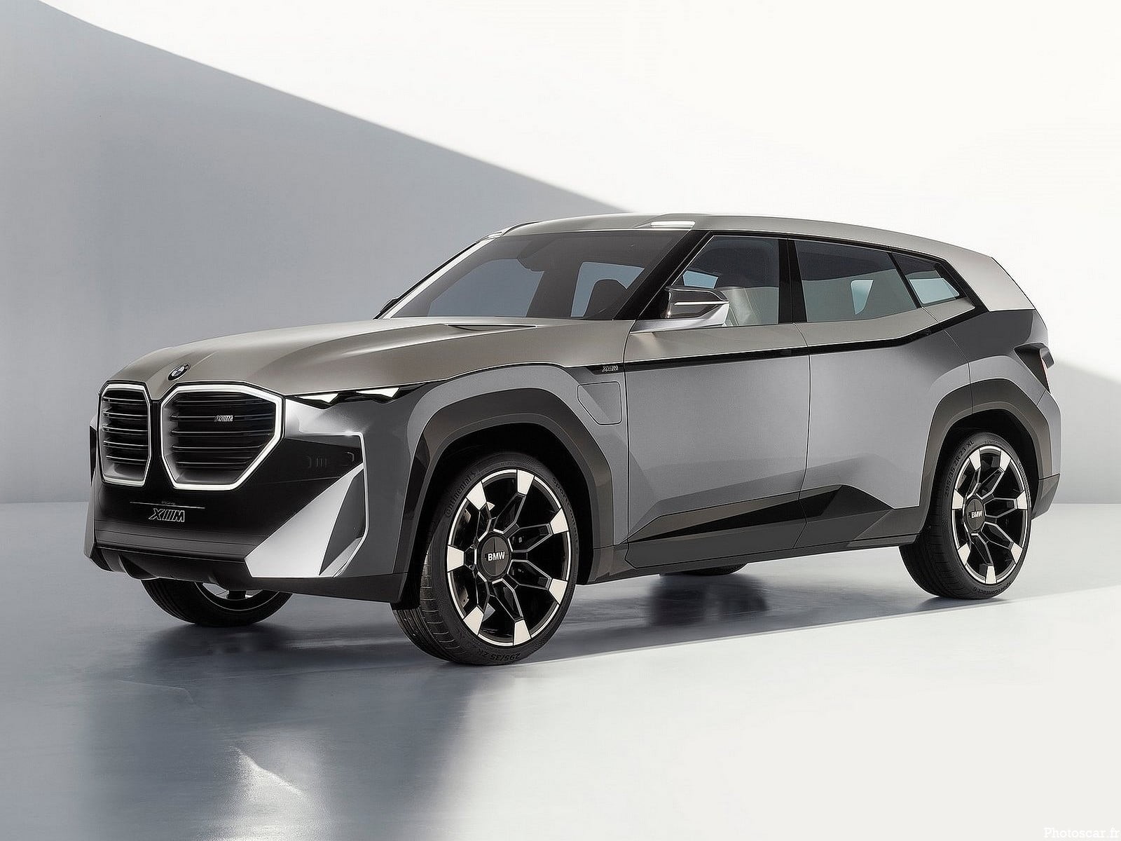 BMW XM Concept 2021 – Disponible exclusivement en tant que véhicule électrique hybride rechargeable