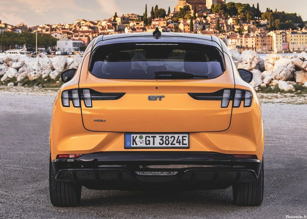 Ford Mustang Mach E GT 2021