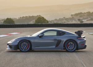 Porsche 718 Cayman GT4 RS 2022