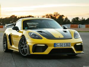 Porsche 718 Cayman GT4 RS 2022