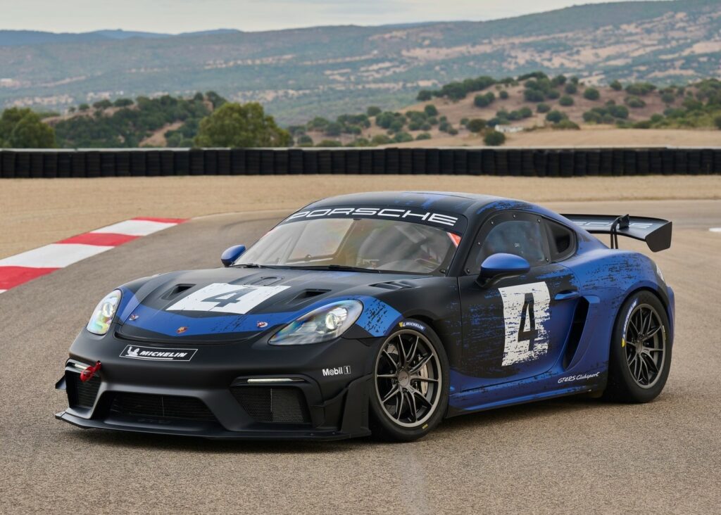 Porsche 718 Cayman GT4 RS 2022