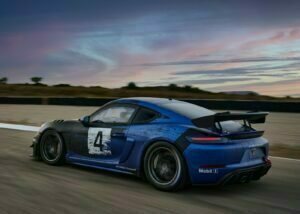 Porsche 718 Cayman GT4 RS 2022