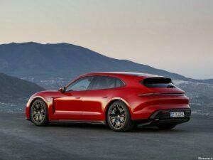 Porsche Taycan GTS Sport Turismo 2022