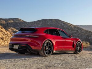 Porsche Taycan GTS Sport Turismo 2022