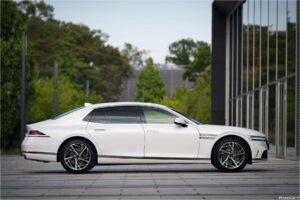 Genesis G90 4WD 2023